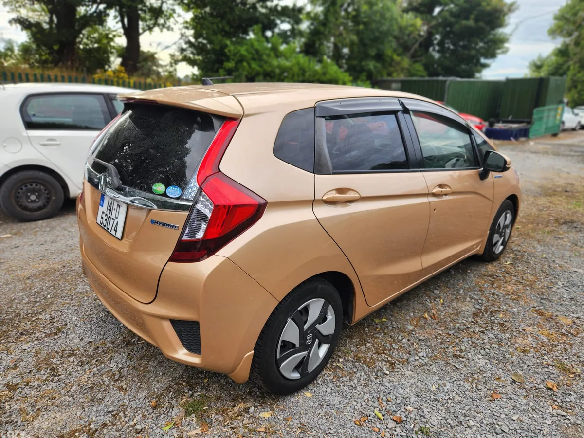 Honda Fit Hatchback, Petrol Hybrid, 2014, Gold