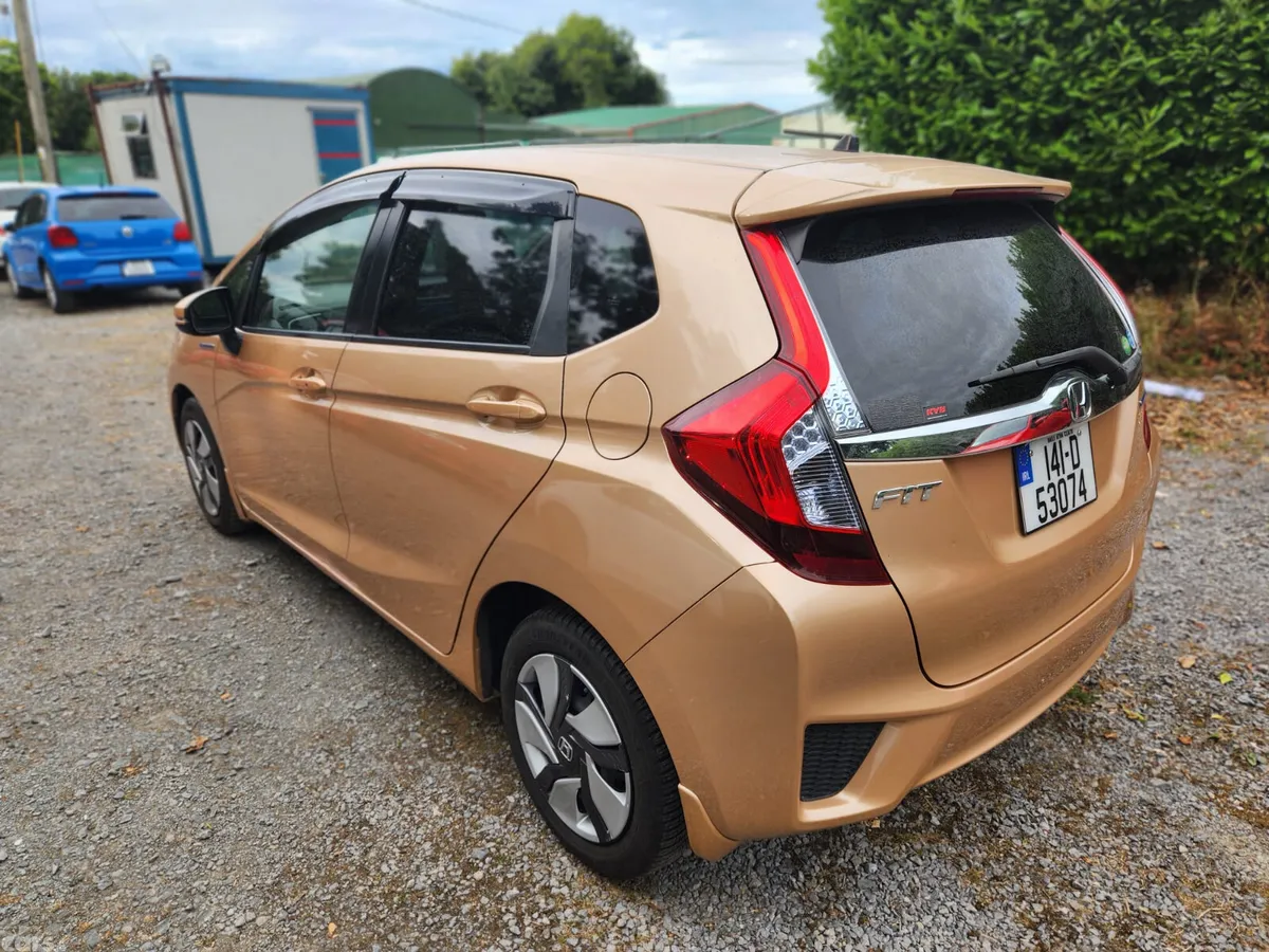Honda Fit Hatchback, Petrol Hybrid, 2014, Gold