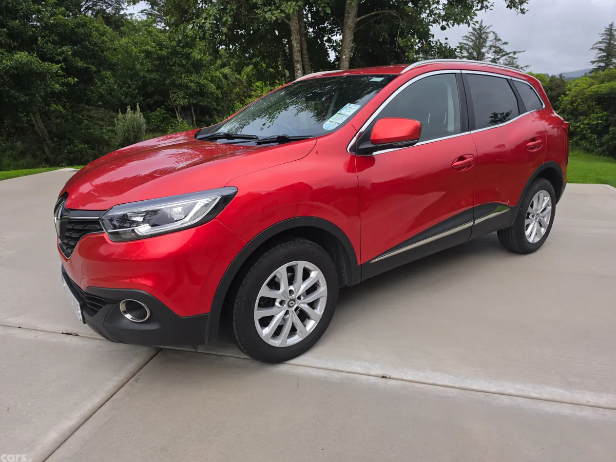 Renault Kadjar SUV, Diesel, 2017, Red