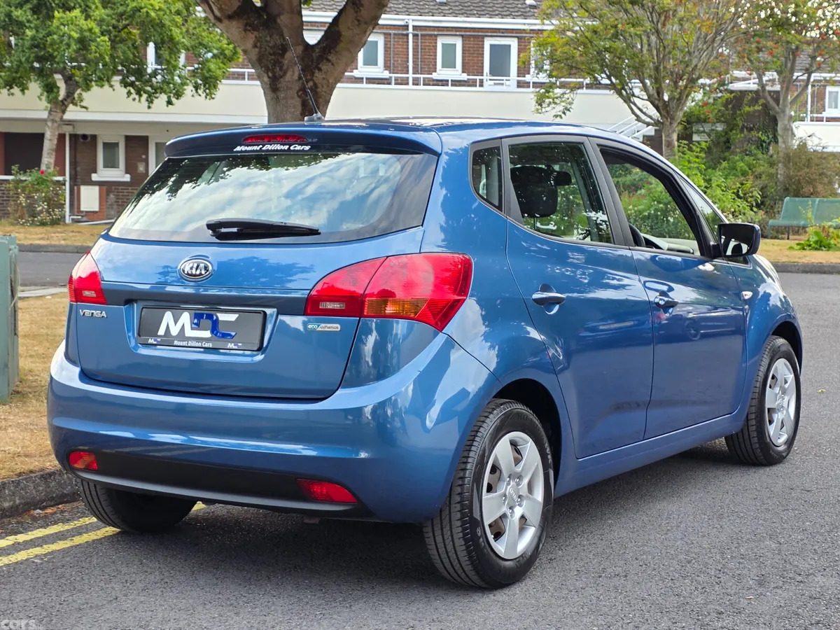Kia Venga MPV, Petrol, 2014, Blue