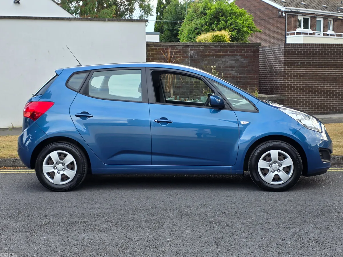 Kia Venga MPV, Petrol, 2014, Blue
