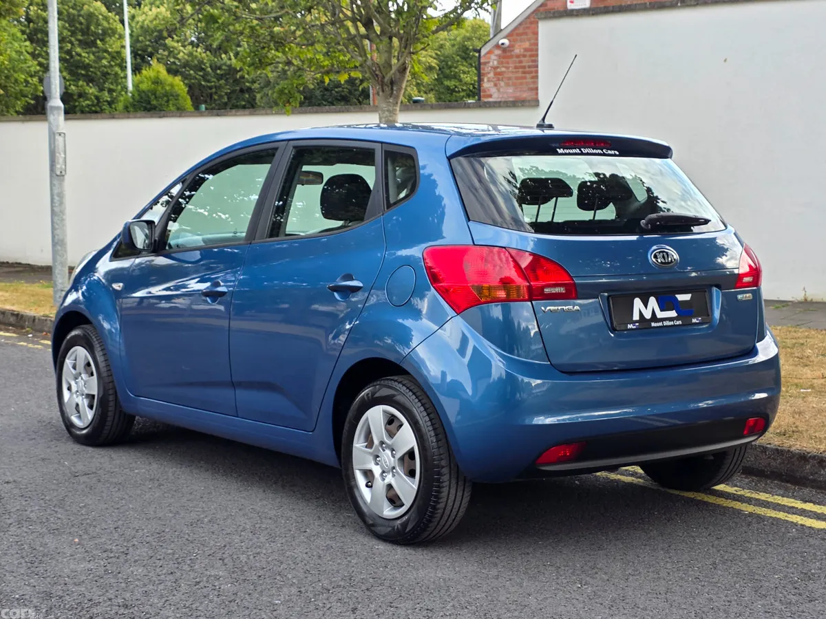 Kia Venga MPV, Petrol, 2014, Blue