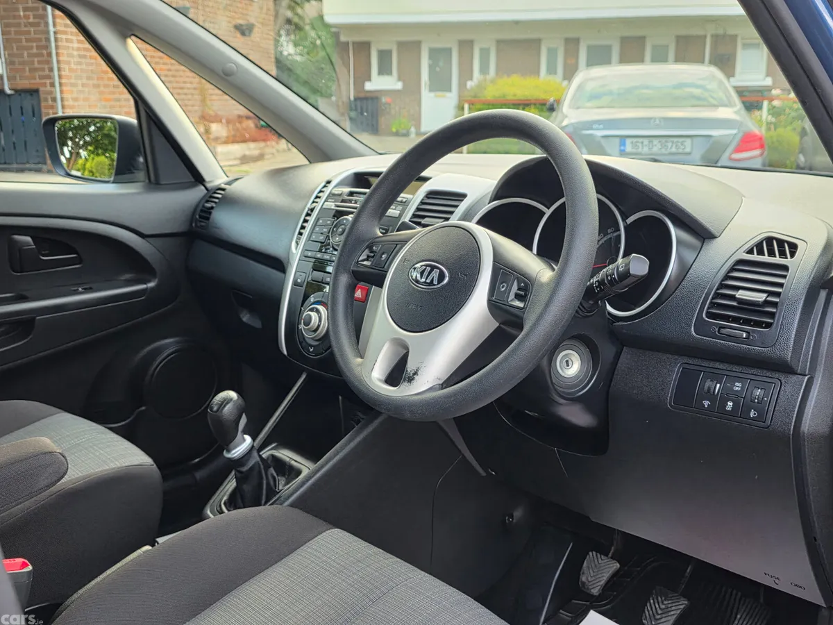Kia Venga MPV, Petrol, 2014, Blue