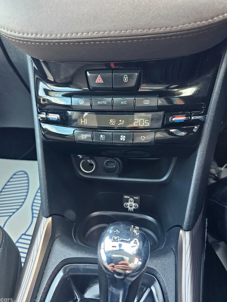 Peugeot 2008 Estate, Petrol, 2014, Grey