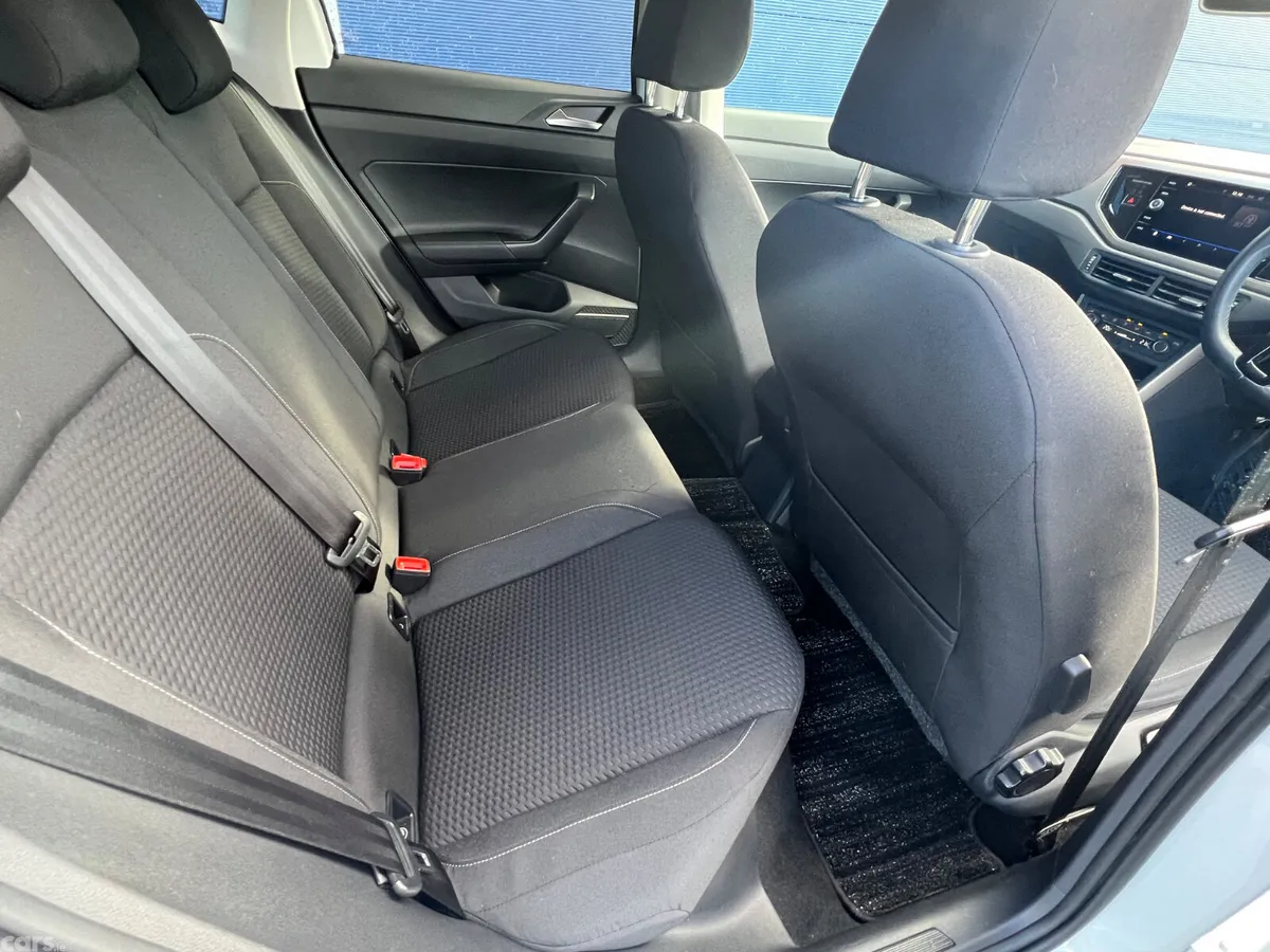 Volkswagen Polo Hatchback, Petrol, 2018, White