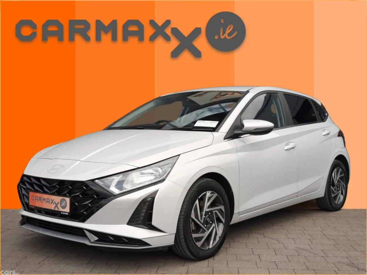 Hyundai i20 Hatchback, Petrol, 2024, Grey