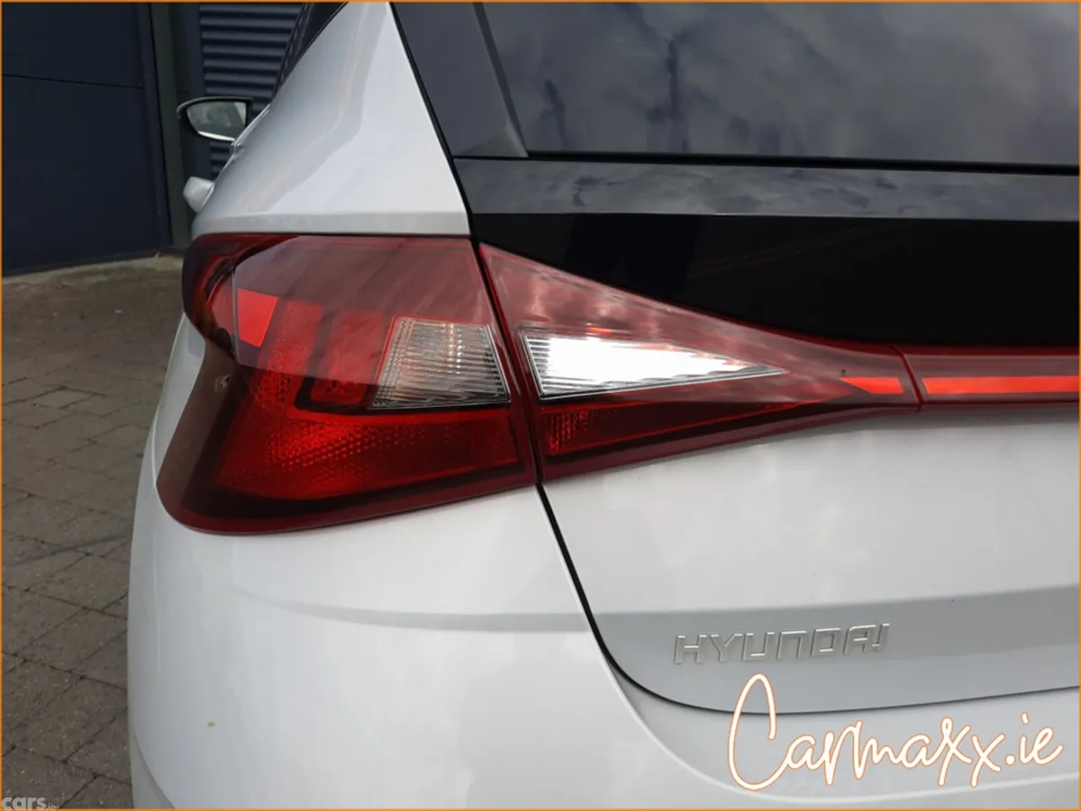 Hyundai i20 Hatchback, Petrol, 2024, Grey