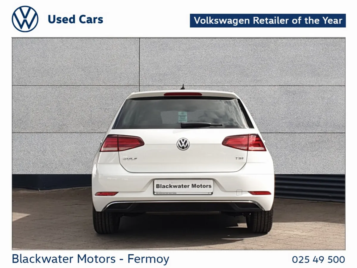 Volkswagen Golf Hatchback, Petrol, 2017, White