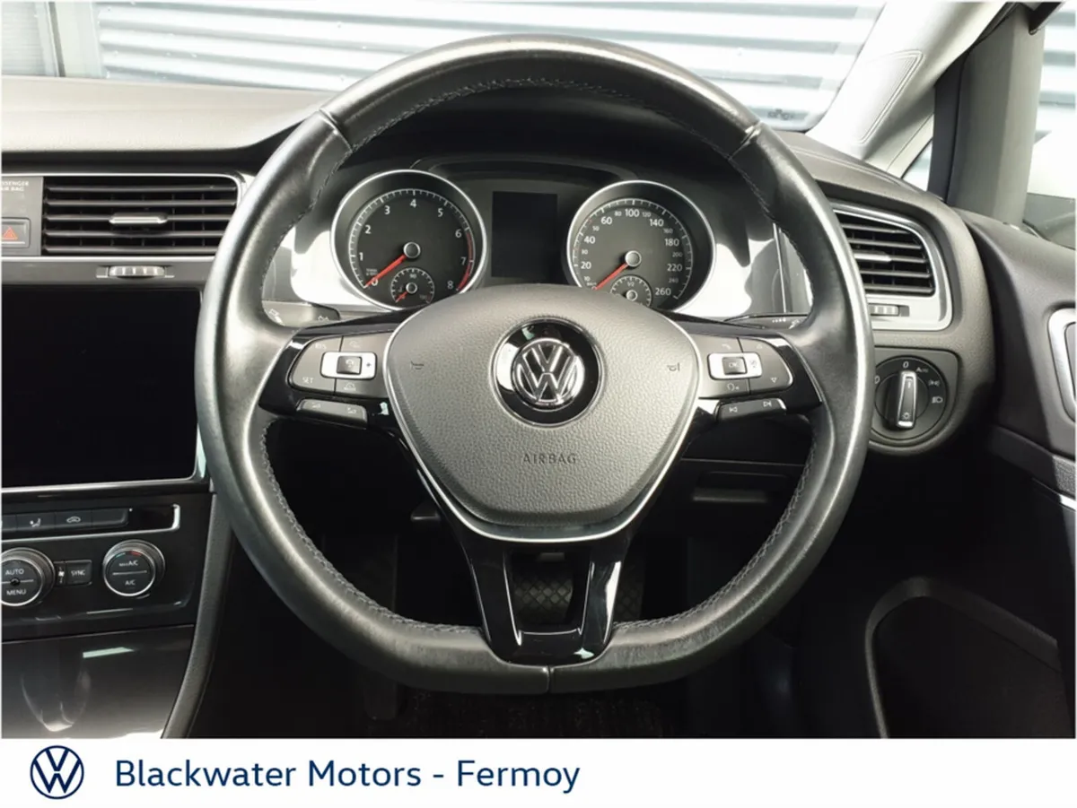 Volkswagen Golf Hatchback, Petrol, 2017, White