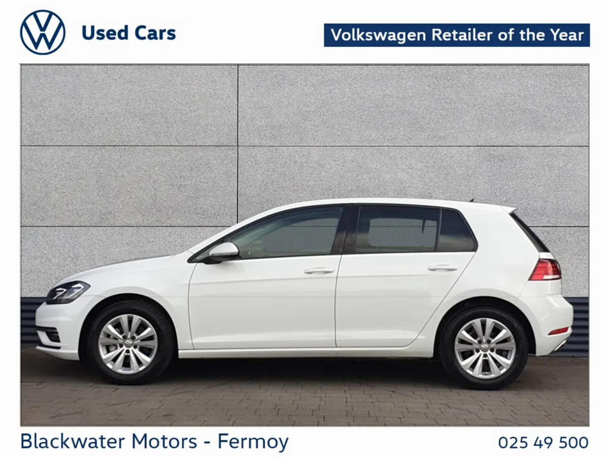 Volkswagen Golf Hatchback, Petrol, 2017, White