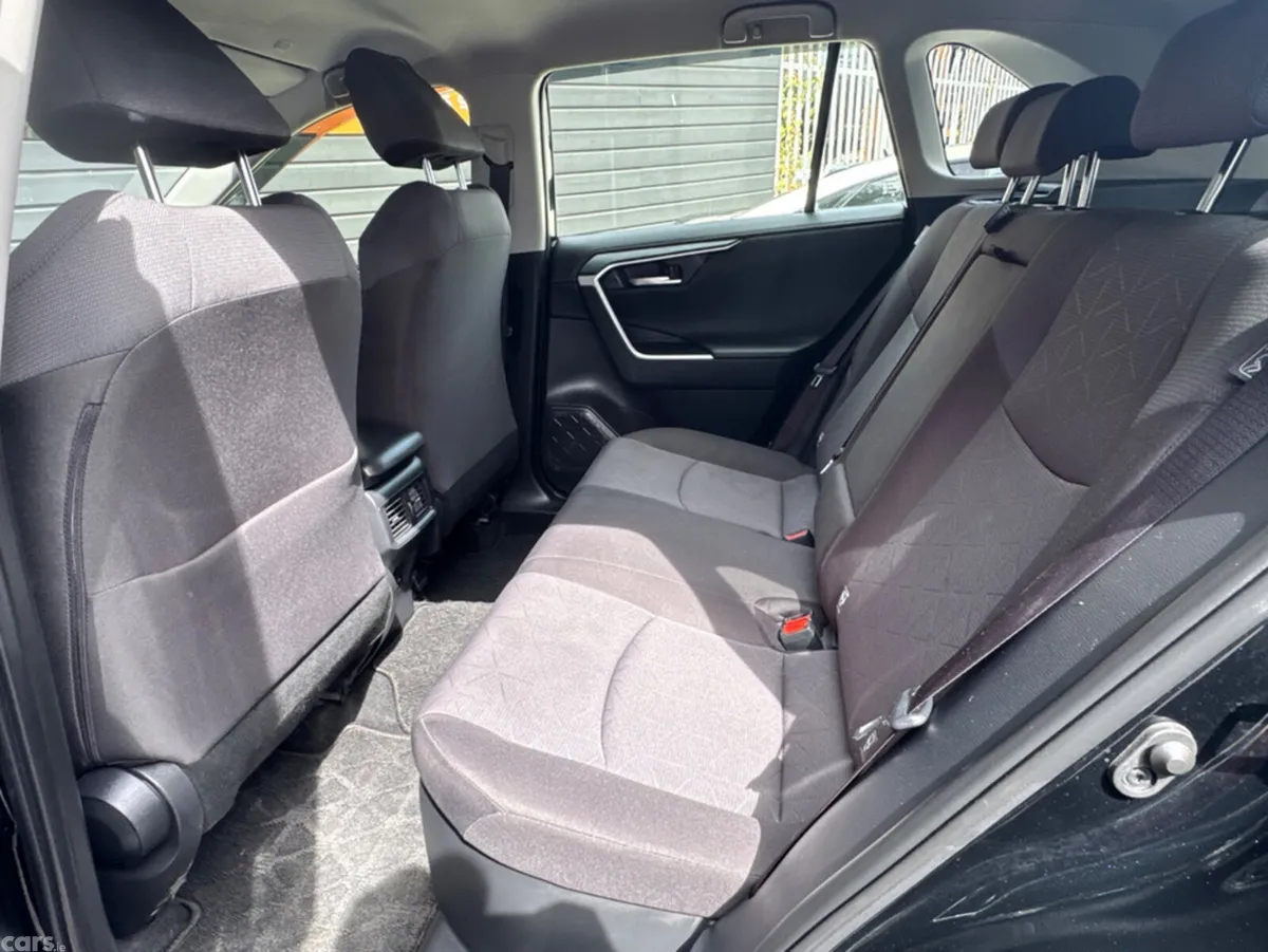 Toyota RAV4 MPV, Petrol Hybrid, 2023, Black