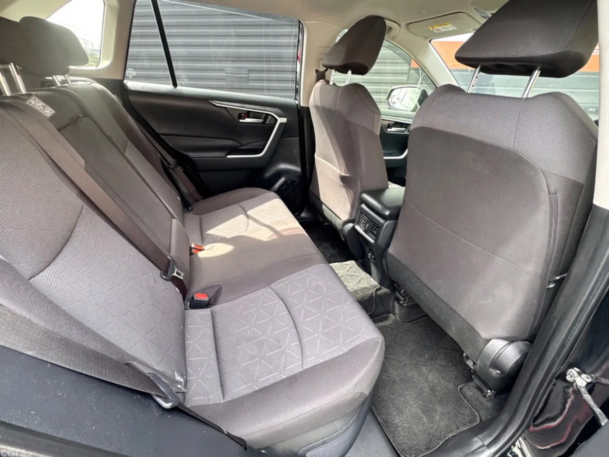 Toyota RAV4 MPV, Petrol Hybrid, 2023, Black