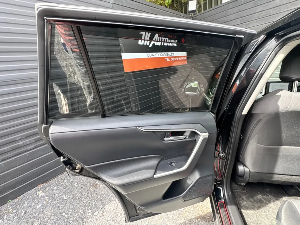 Toyota RAV4 MPV, Petrol Hybrid, 2023, Black
