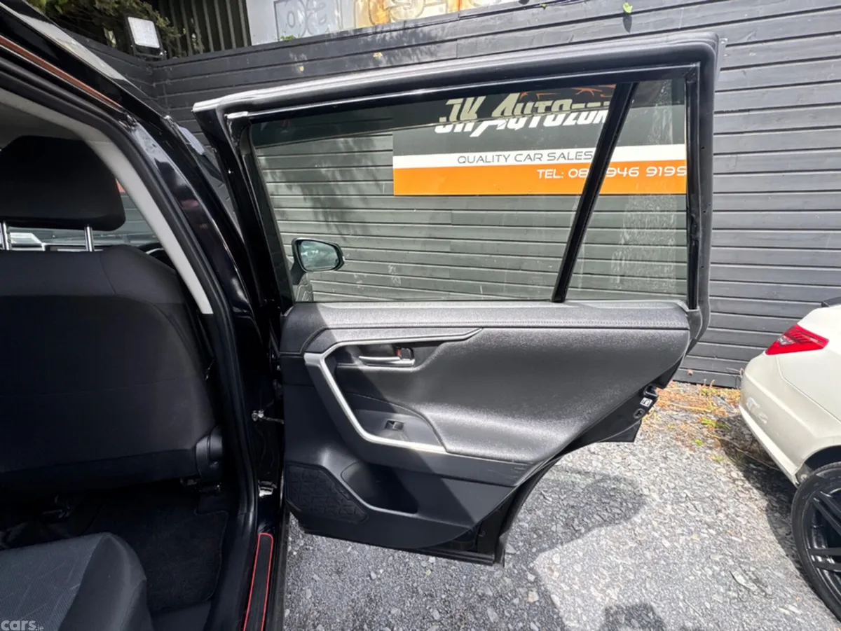 Toyota RAV4 MPV, Petrol Hybrid, 2023, Black