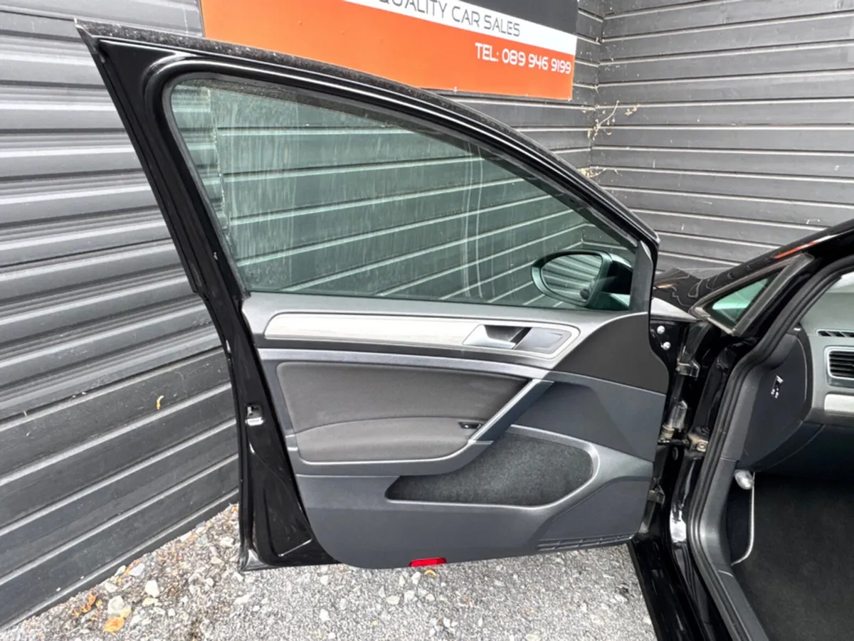 Volkswagen Golf Hatchback, Petrol, 2017, Black