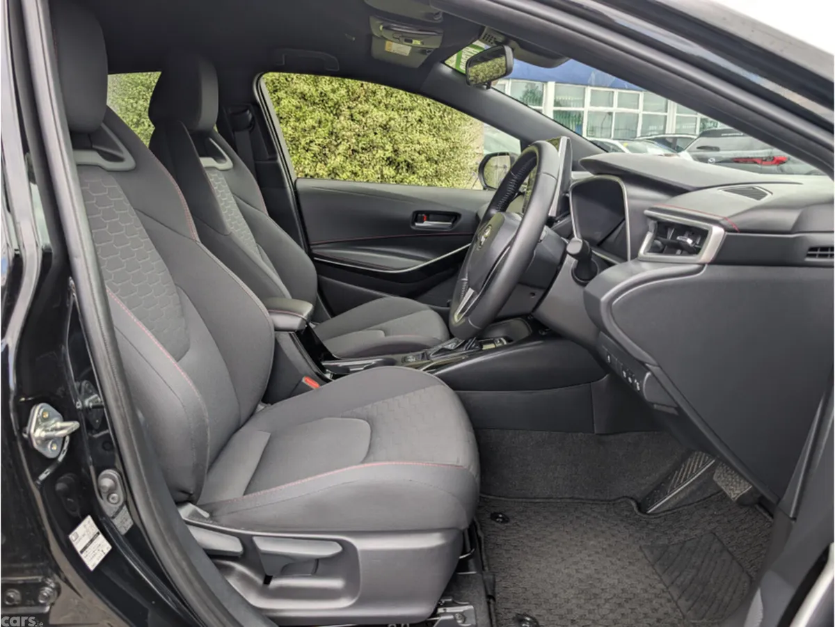 Toyota Corolla Hatchback, Petrol Hybrid, 2025, Black