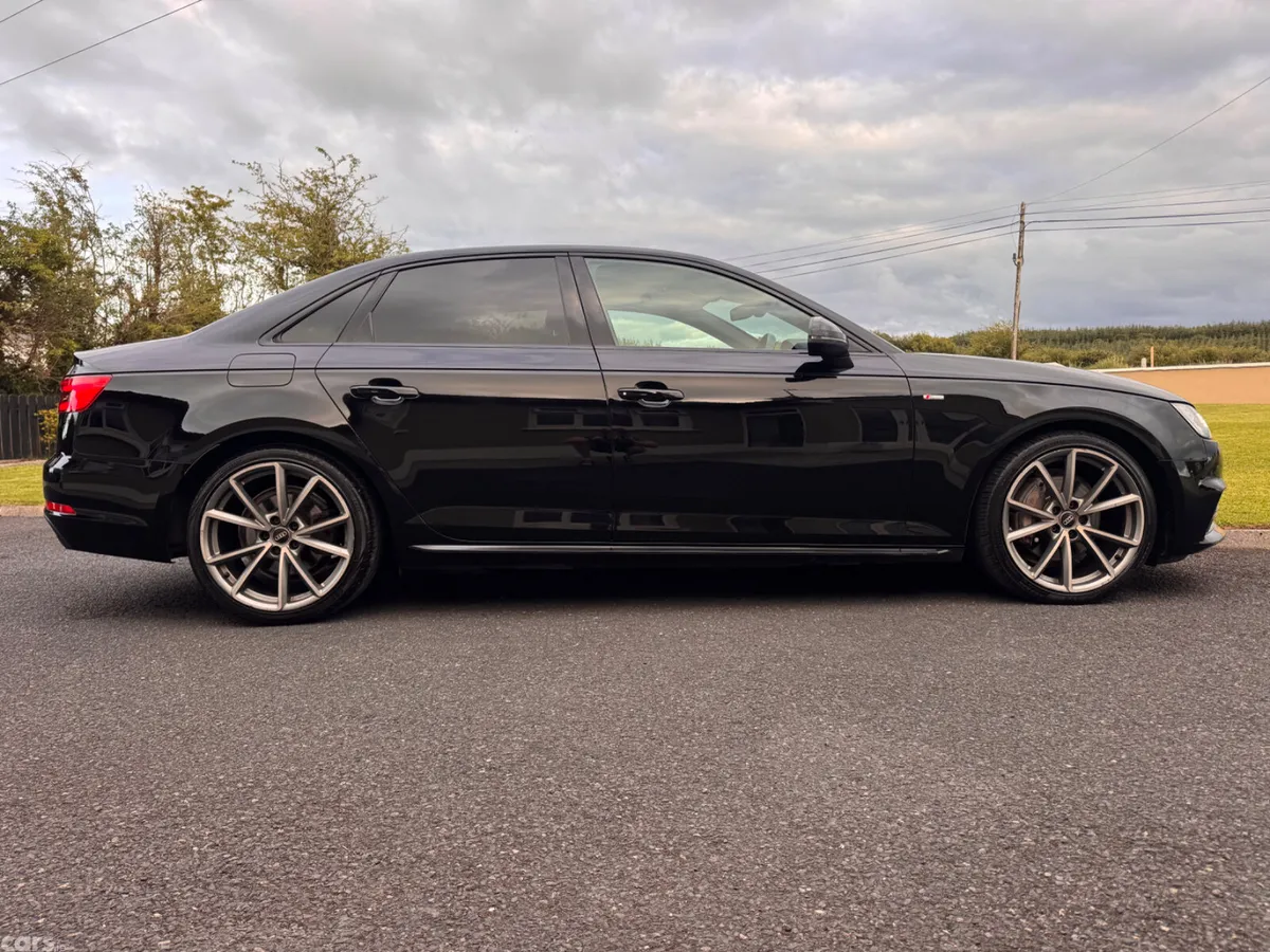 Audi A4 Saloon, Diesel, 2017, Black