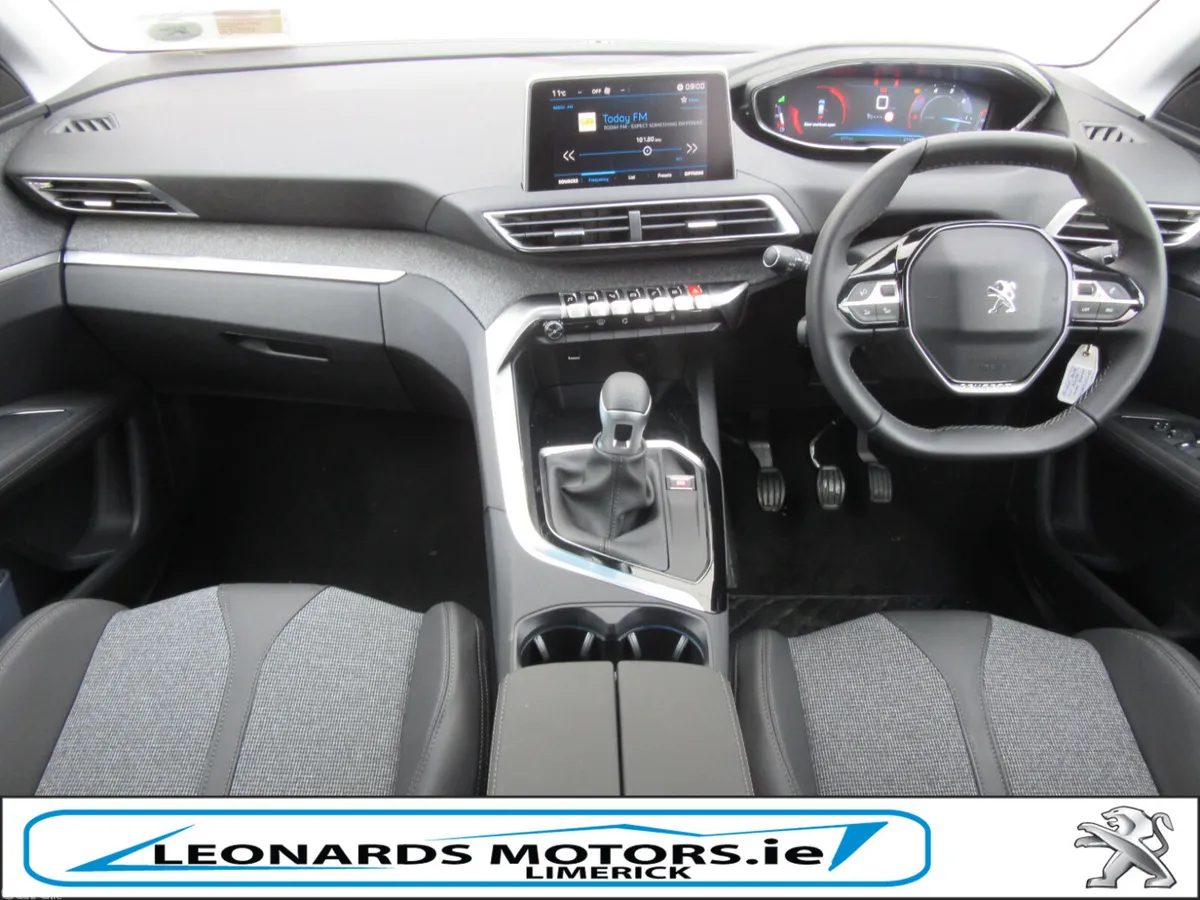 Peugeot 3008 MPV, Diesel, 2019, Grey