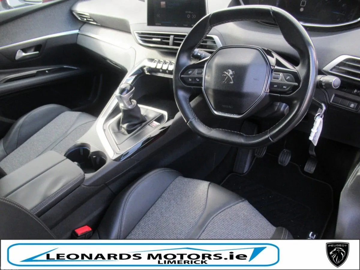 Peugeot 3008 MPV, Diesel, 2019, Grey