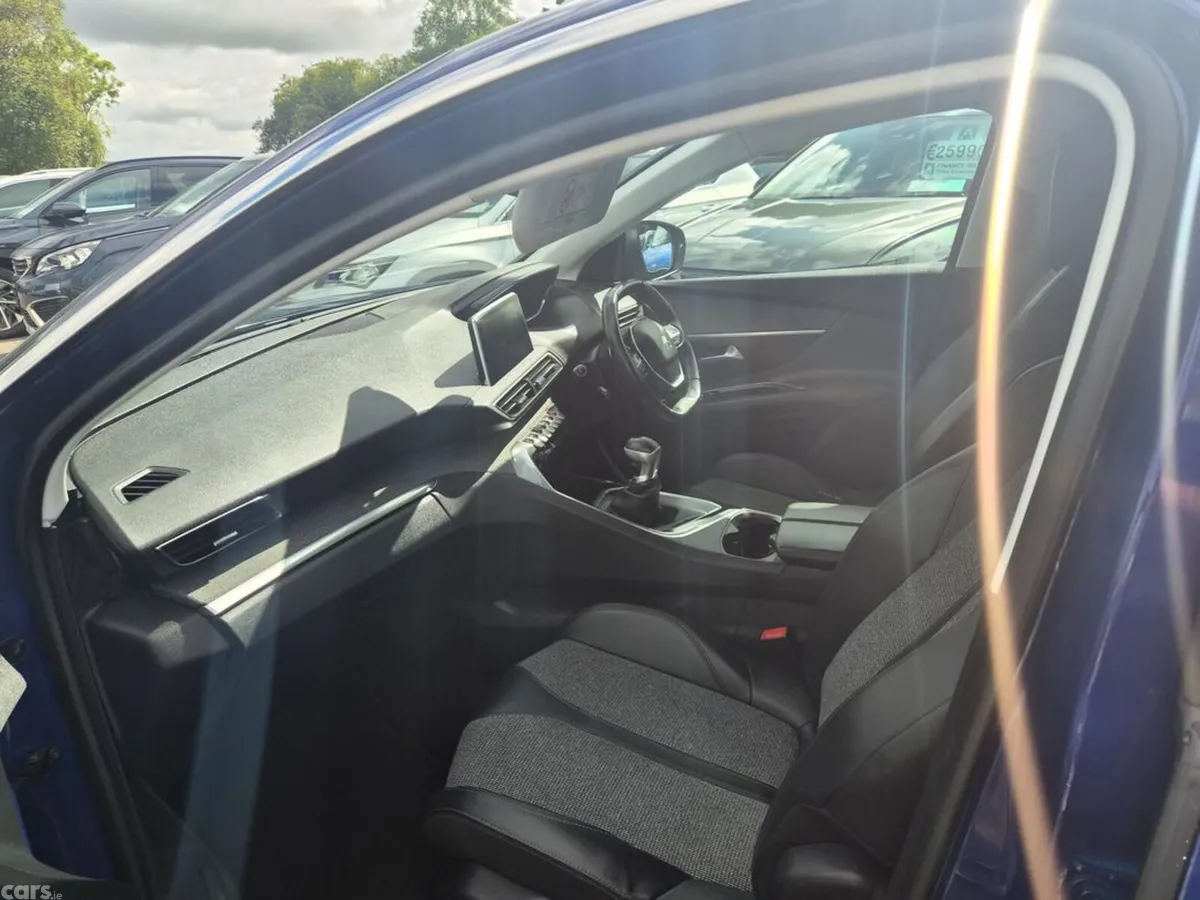 Peugeot 3008 Hatchback, Diesel, 2020, Blue