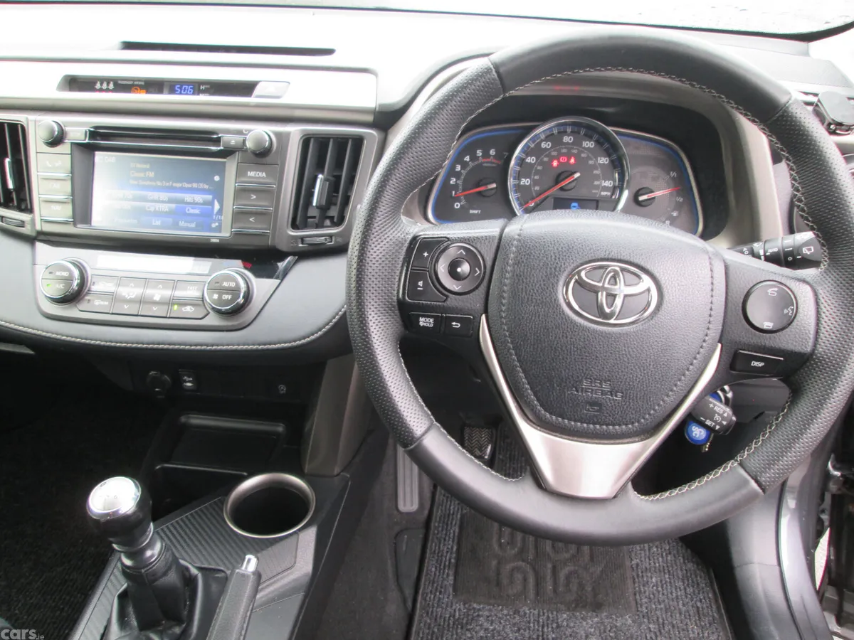 Toyota RAV4 SUV, Diesel, 2015, Grey