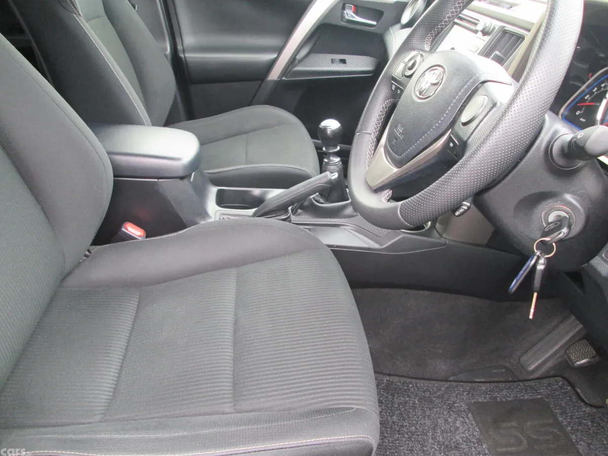 Toyota RAV4 SUV, Diesel, 2015, Grey