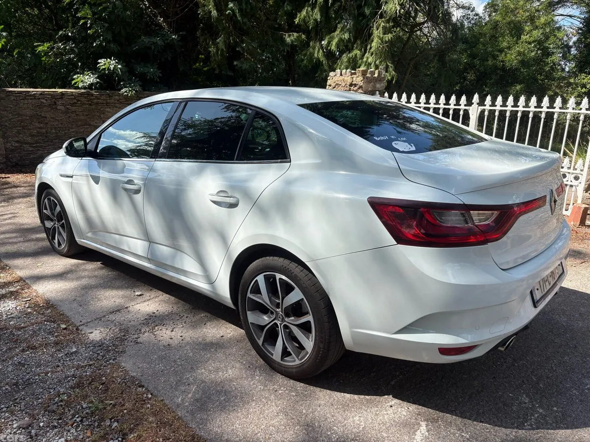 Renault Megane Saloon, Diesel, 2017, White