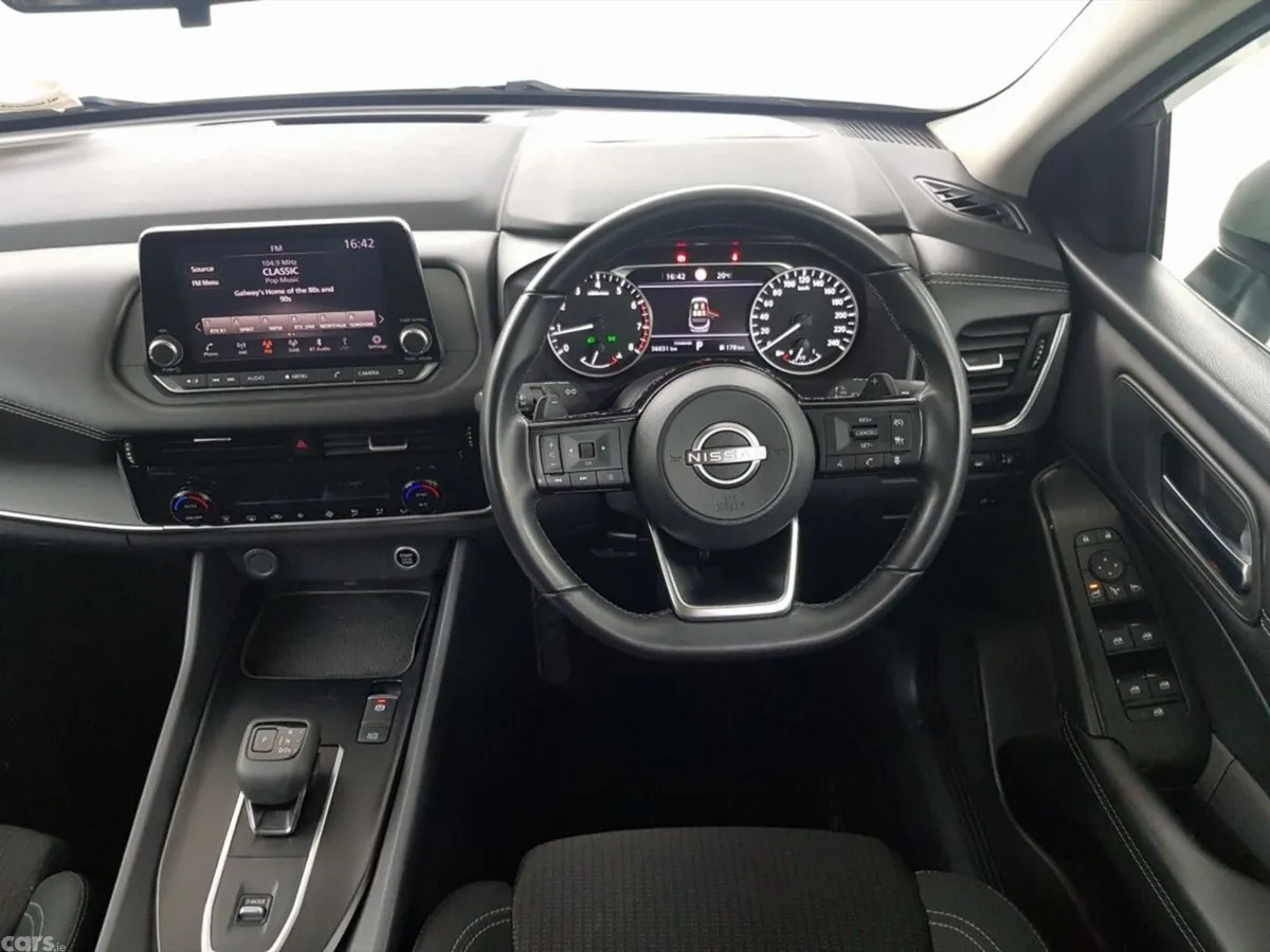 Nissan Qashqai MPV, Petrol, 2024, Grey