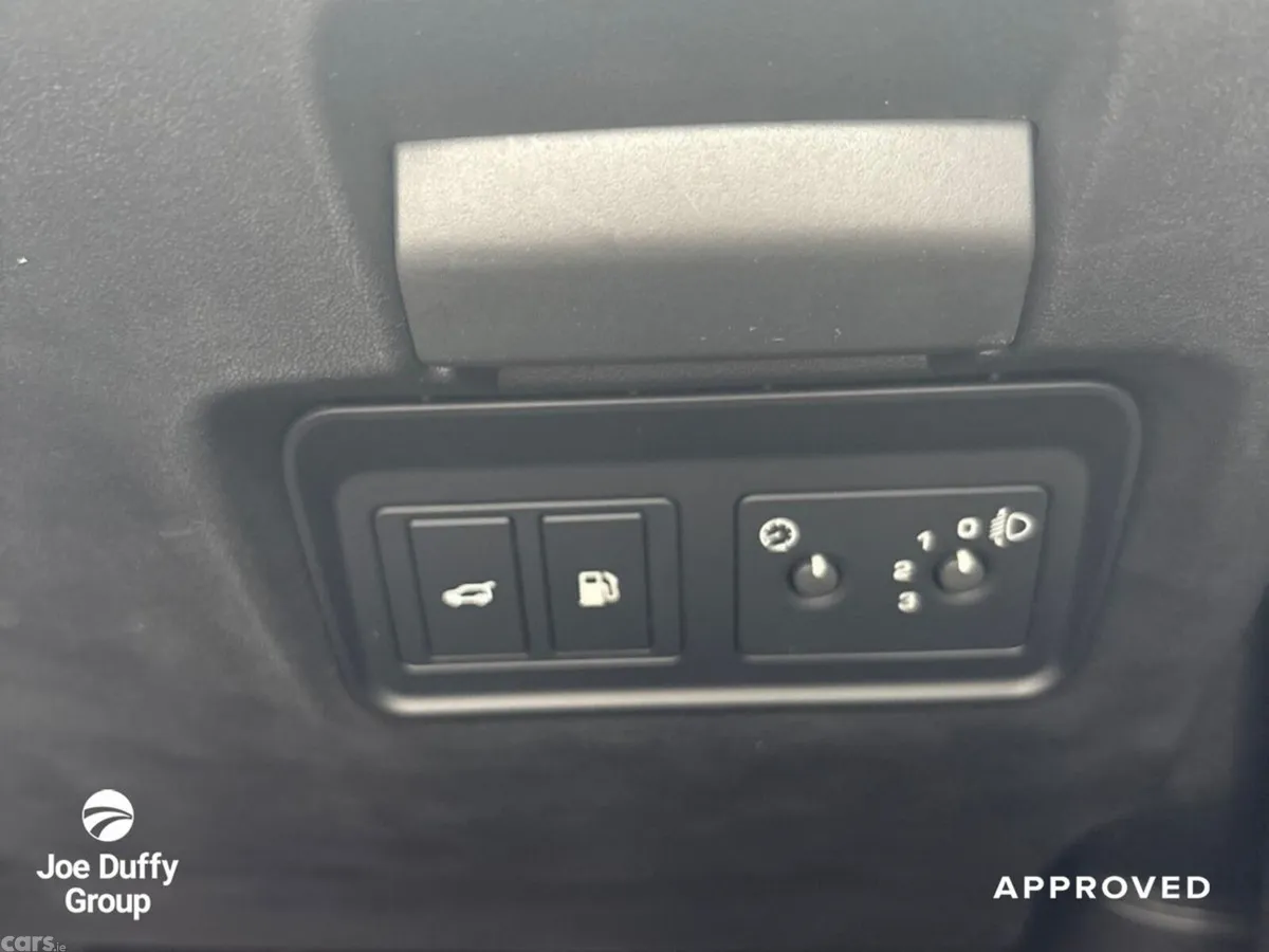 Land Rover Discovery Sport SUV, Petrol Plug-in Hybrid, 2026, White
