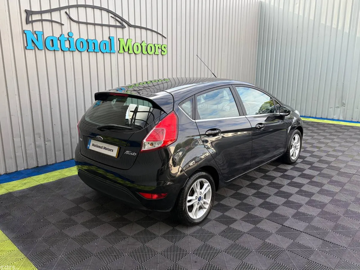 Ford Fiesta Hatchback, Petrol, 2015, Black