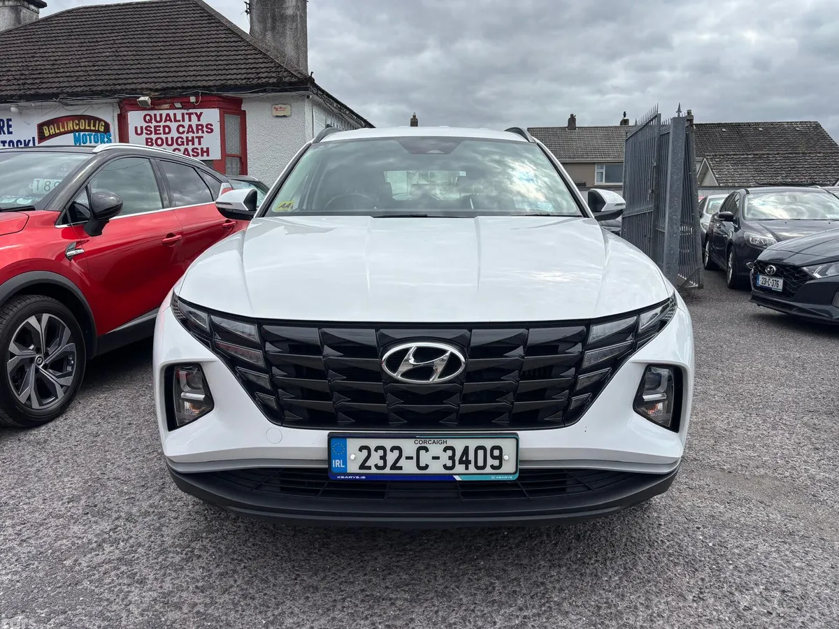 Hyundai Tucson SUV, Petrol Plug-in Hybrid, 2023, White