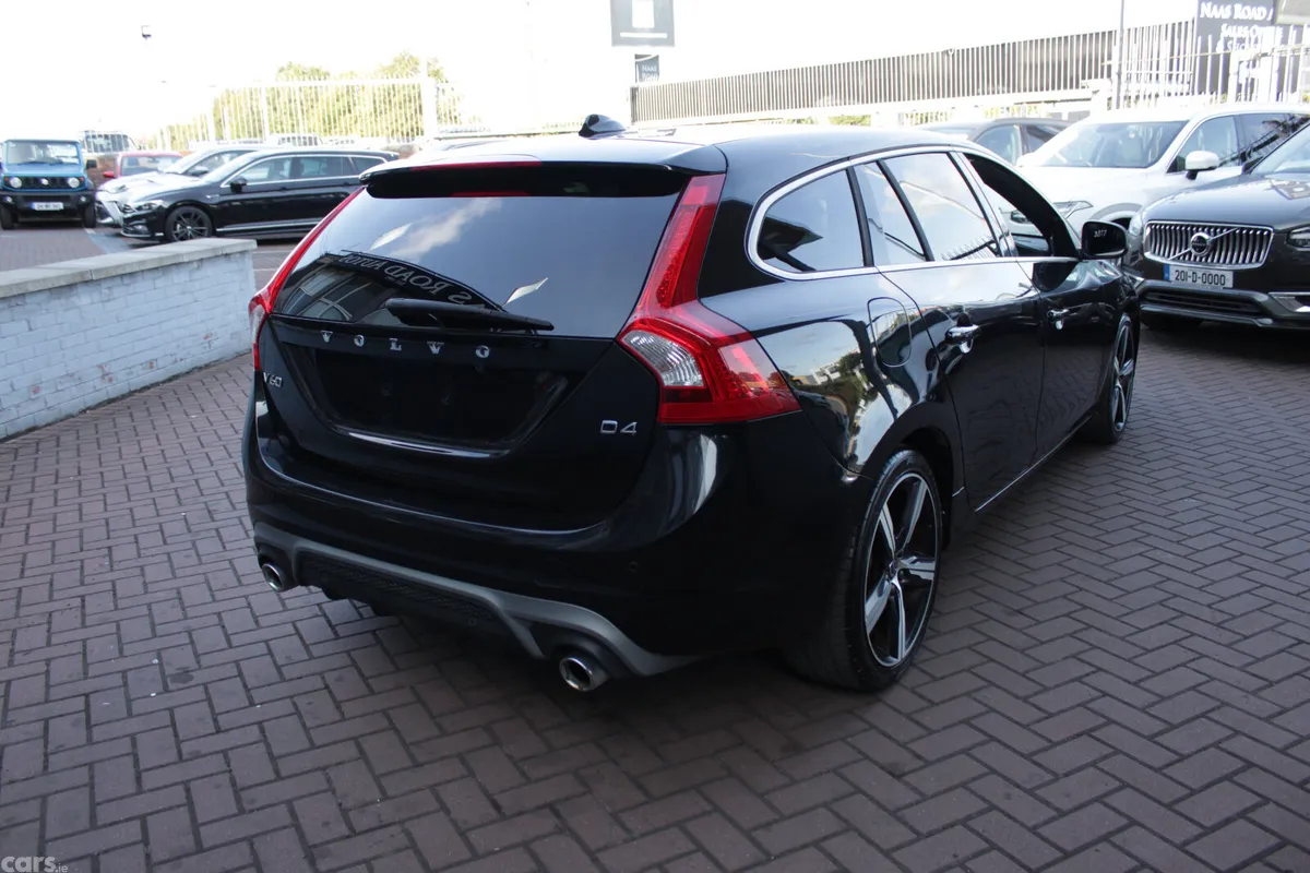 Volvo V60 Estate, Diesel, 2017, Black