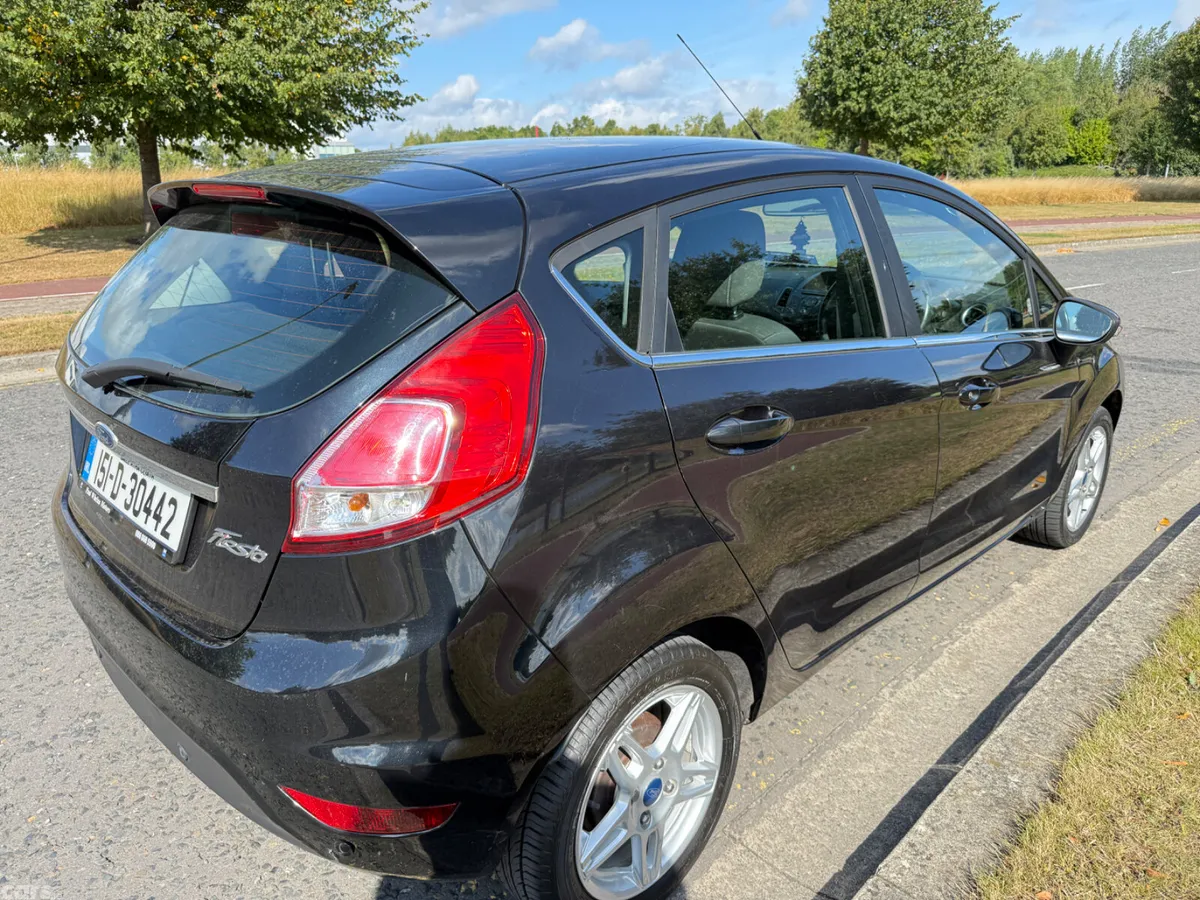 Ford Fiesta Hatchback, Petrol, 2015, Black
