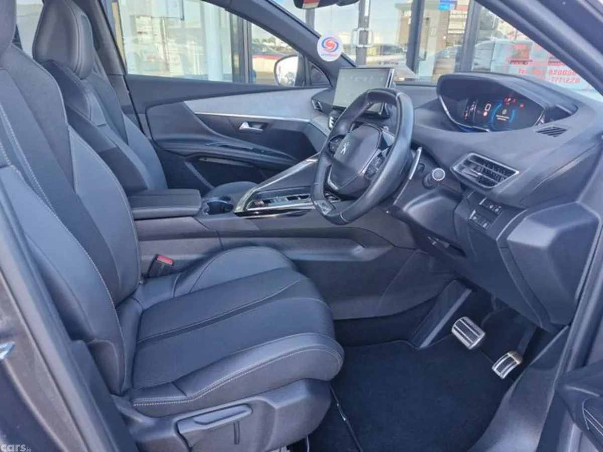 Peugeot 3008 MPV, Diesel, 2024, Grey