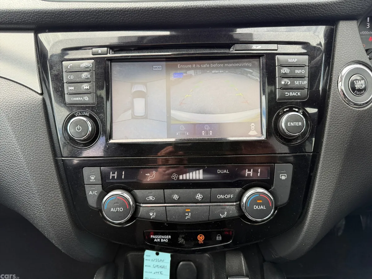 Nissan Qashqai Hatchback, Diesel, 2018, Black