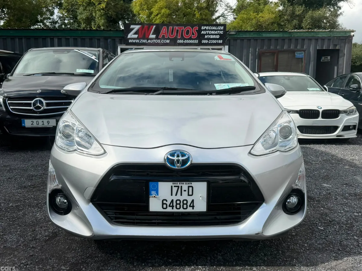 Toyota Aqua Hatchback, Petrol Hybrid, 2017, Silver