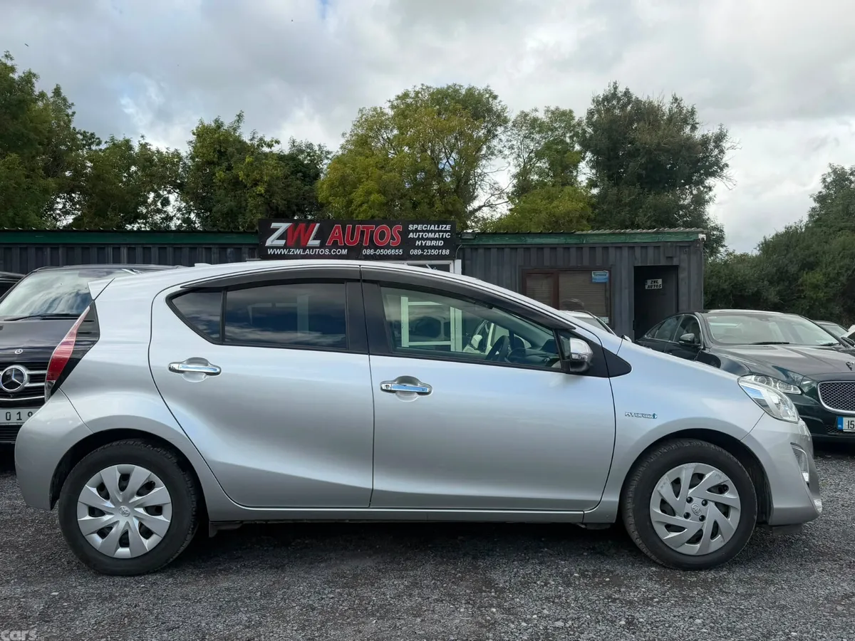 Toyota Aqua Hatchback, Petrol Hybrid, 2017, Silver