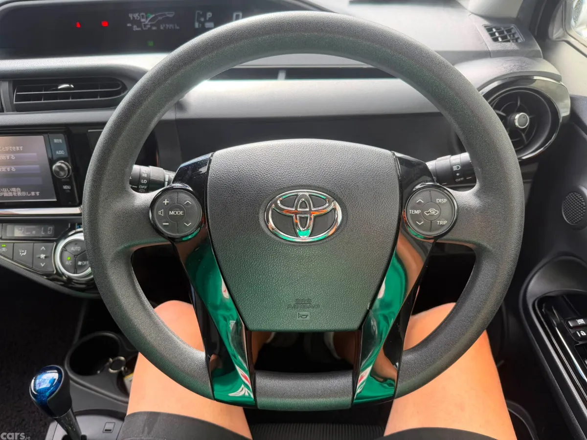 Toyota Aqua Hatchback, Petrol Hybrid, 2017, Silver