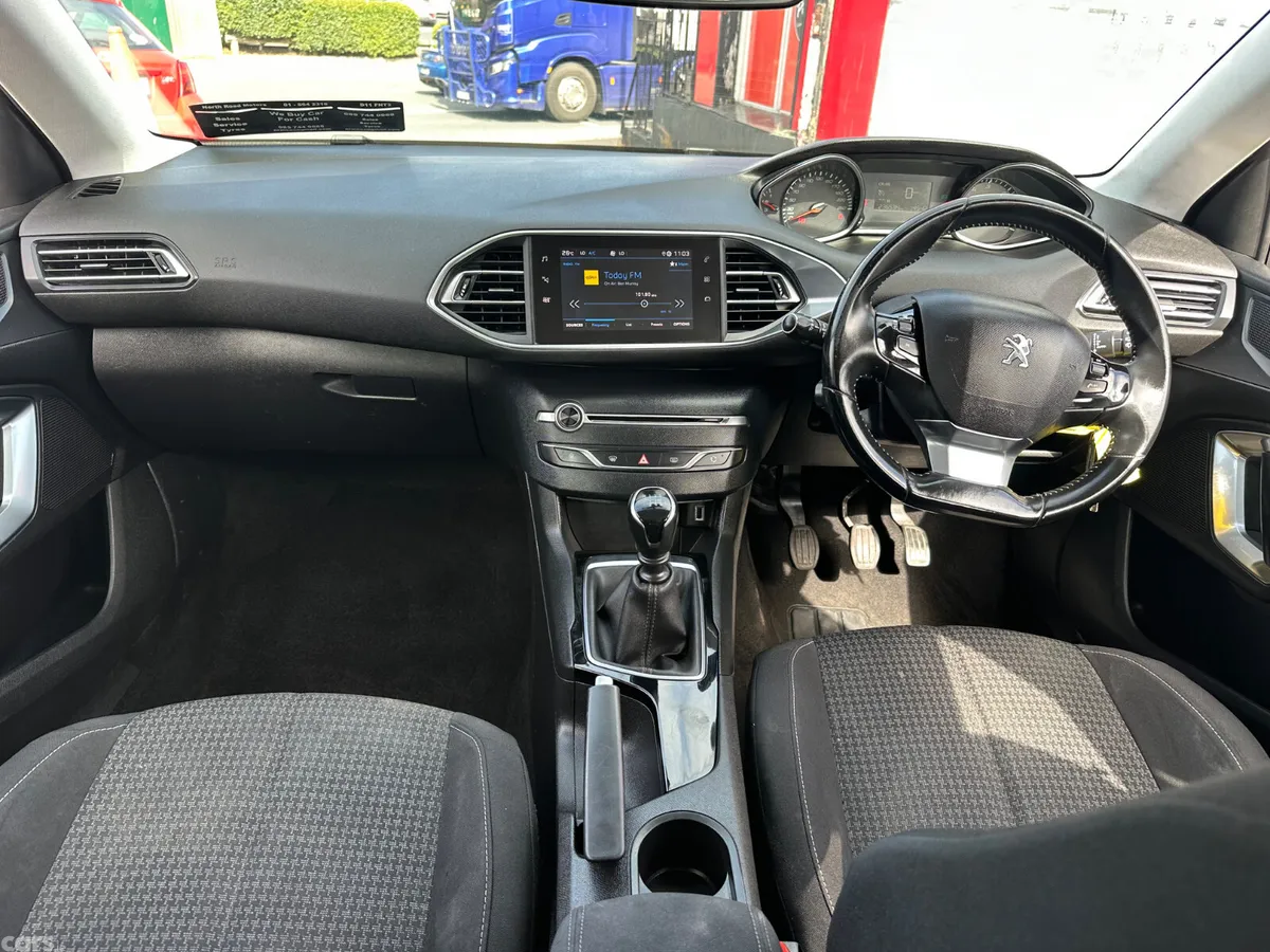 Peugeot 308 Estate, Diesel, 2020, White