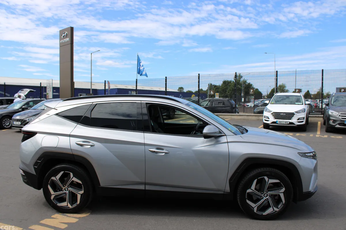 Hyundai Tucson SUV, Petrol Plug-in Hybrid, 2023, Grey