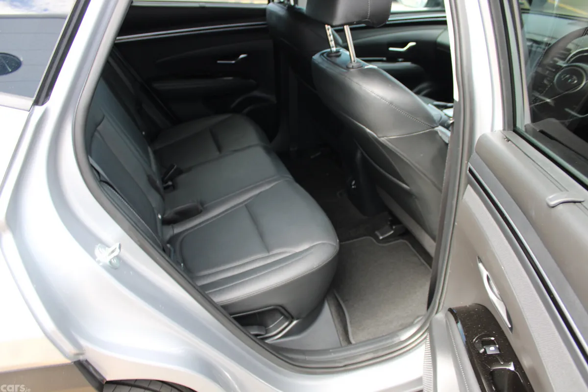 Hyundai Tucson SUV, Petrol Plug-in Hybrid, 2023, Grey