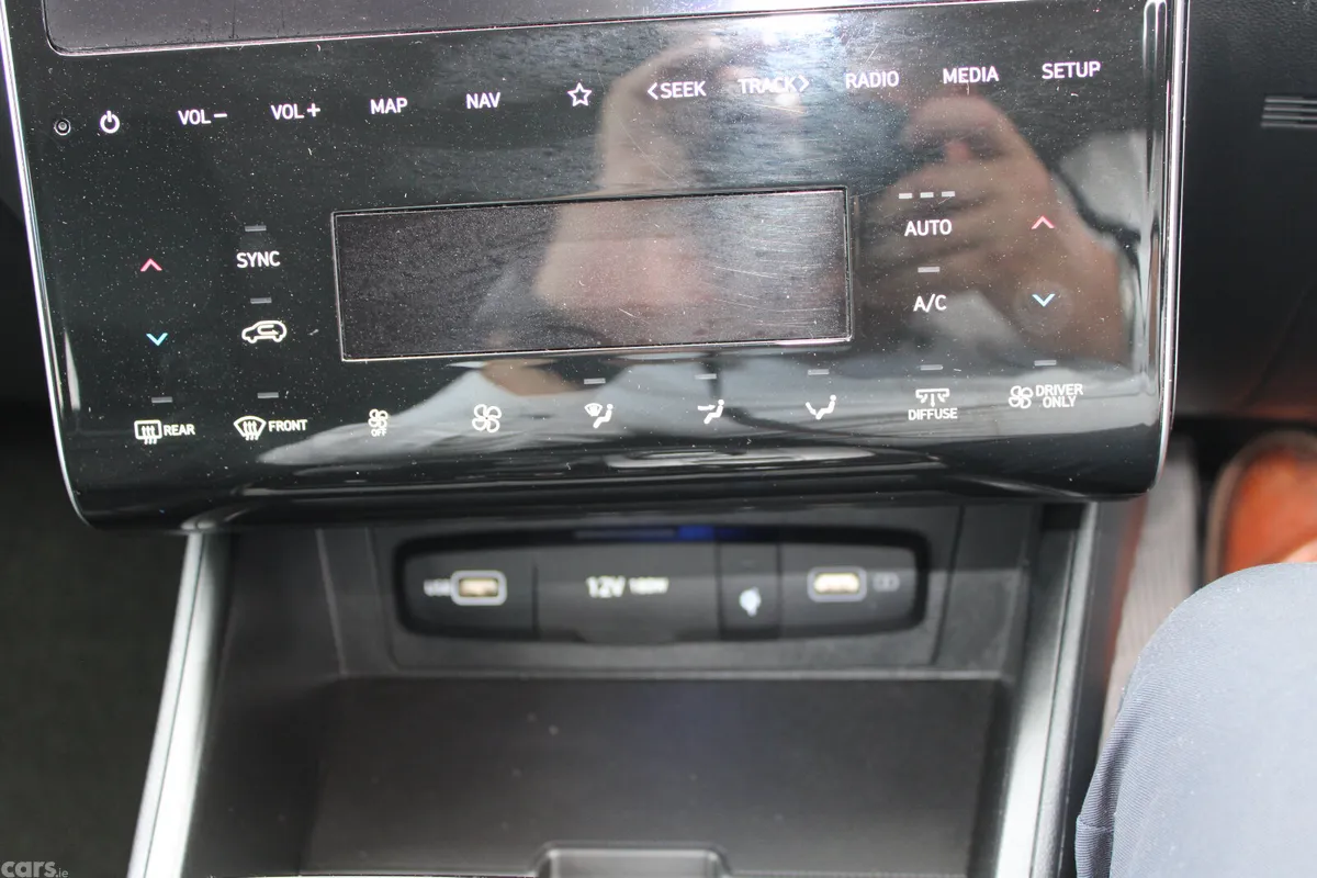 Hyundai Tucson SUV, Petrol Plug-in Hybrid, 2023, Grey