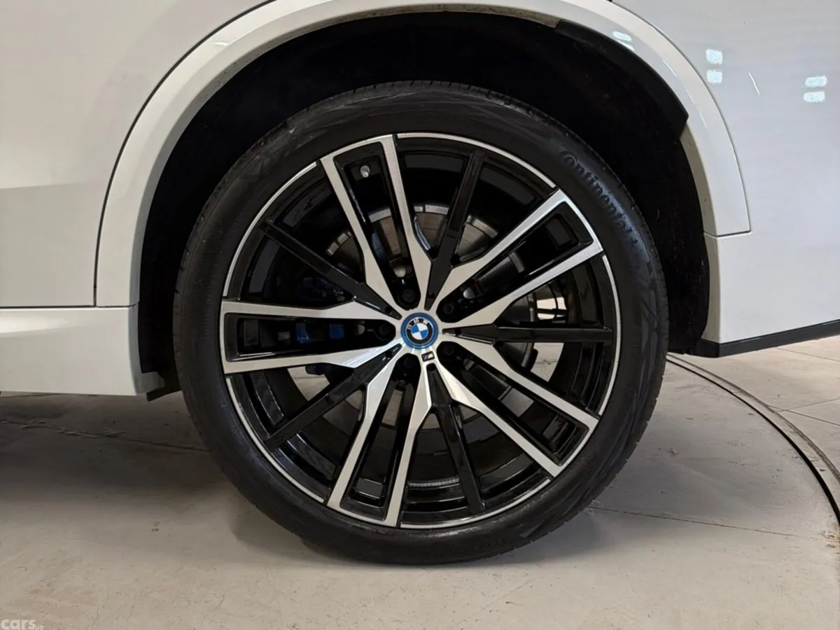 BMW X5 SUV, Petrol Plug-in Hybrid, 2025, White
