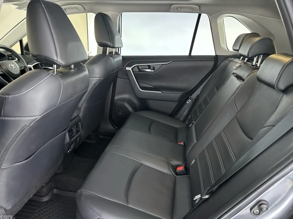 Toyota RAV4 SUV, Petrol Hybrid, 2025, Grey