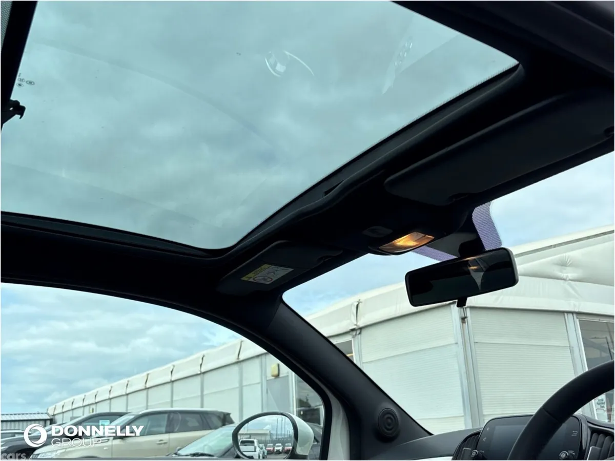 Fiat 500 Hatchback, Petrol, 2024, White