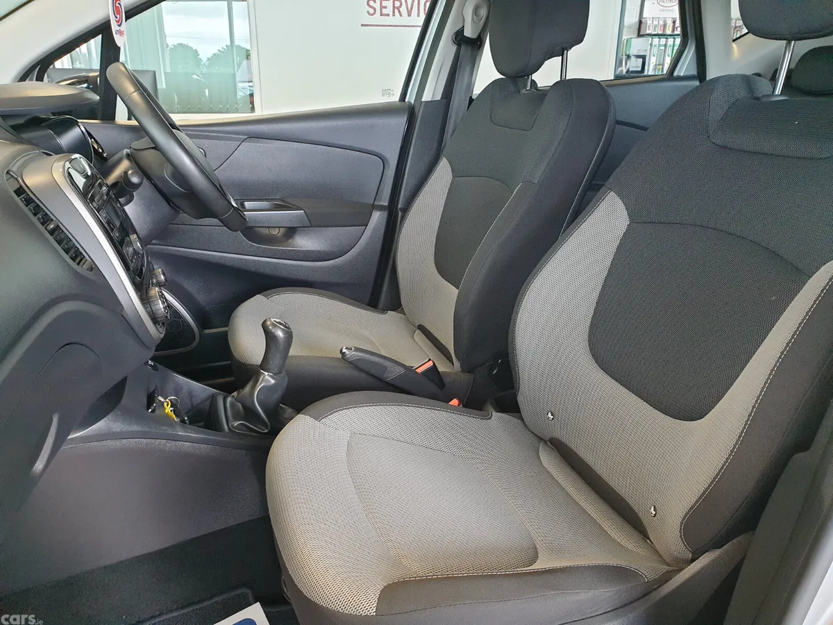 Renault Captur Hatchback, Diesel, 2017, Grey