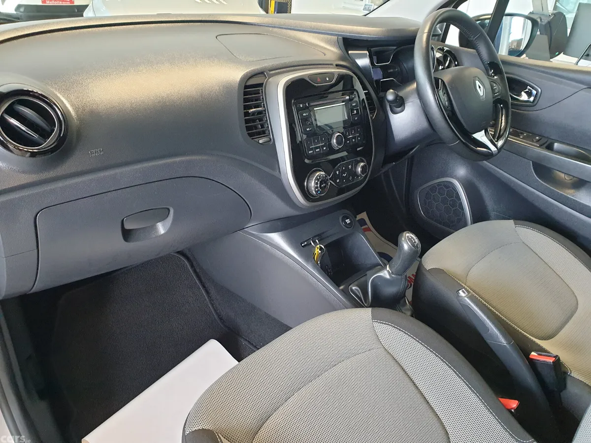 Renault Captur Hatchback, Diesel, 2017, Grey