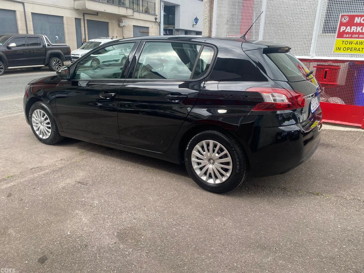 Peugeot 308 Hatchback, Petrol, 2015, Black