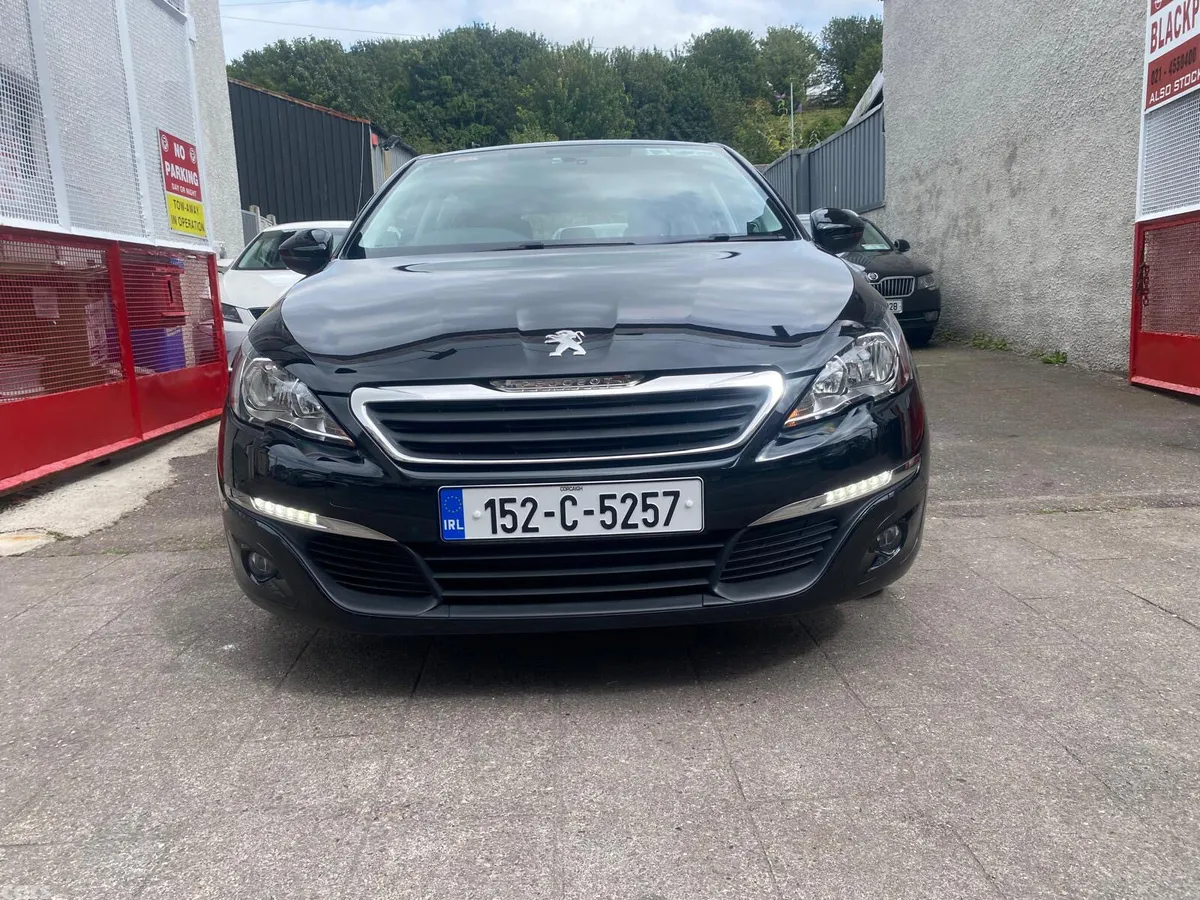 Peugeot 308 Hatchback, Petrol, 2015, Black