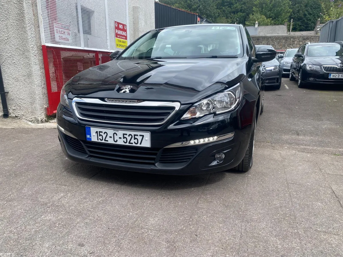Peugeot 308 Hatchback, Petrol, 2015, Black